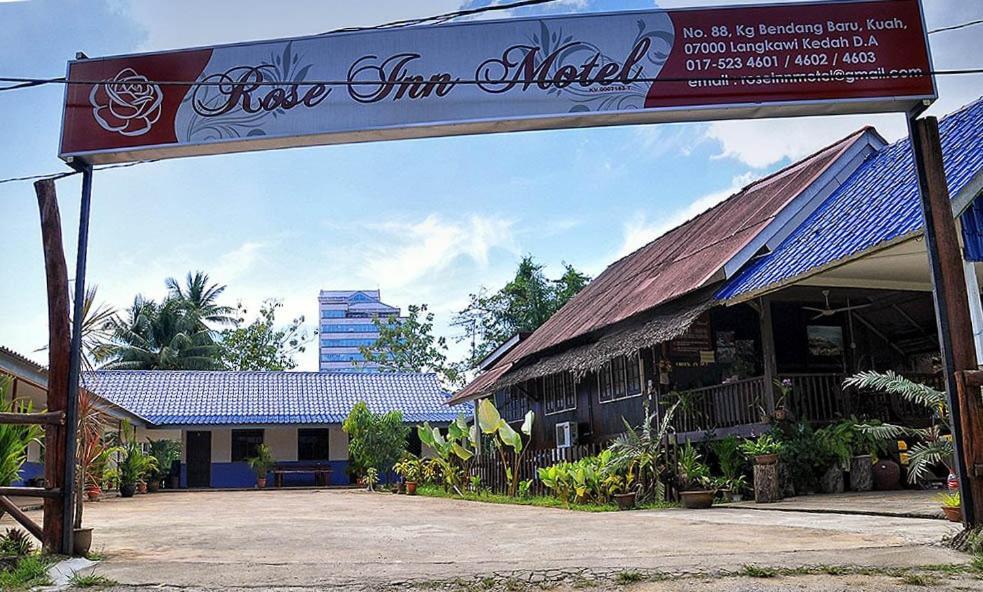 Rose Inn Motel Kuah Exterior foto